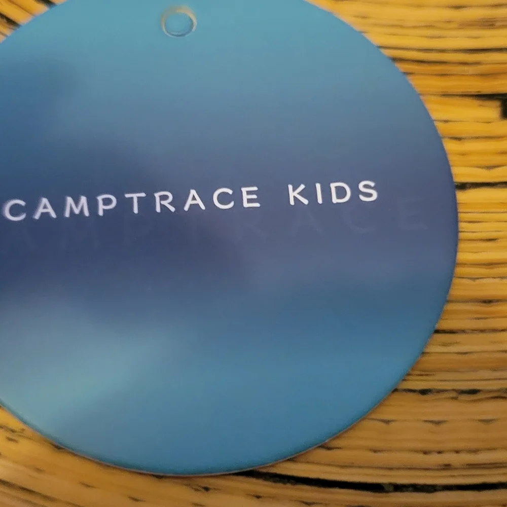 * Camptrace kids beanie with tie